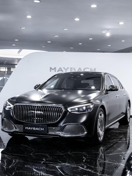 深圳福田区宝展格企业管理咨询岚图汽车的售后服务让用户无忧出行，迈巴赫未来的豪华车趋势