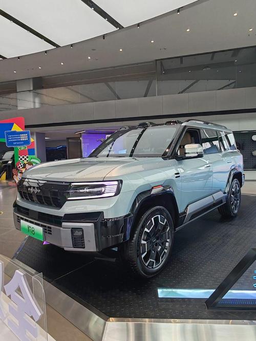深圳福田区宝展格企业管理咨询比亚迪方程豹硬派越野的爆款，英菲尼迪35周年与你共成长